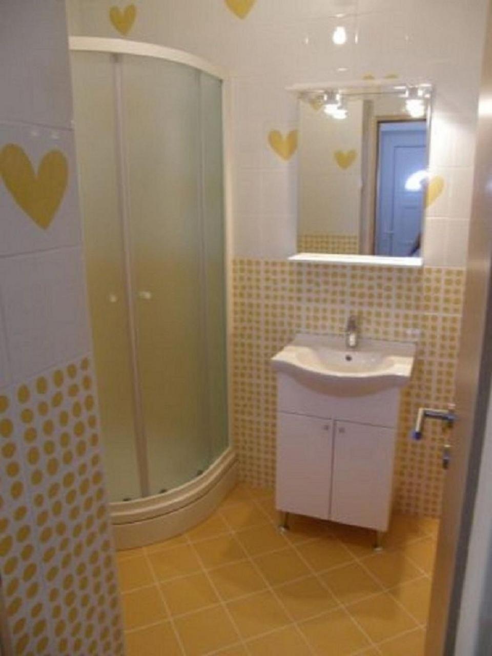 Apartments Ljubi Vinišće Extérieur photo